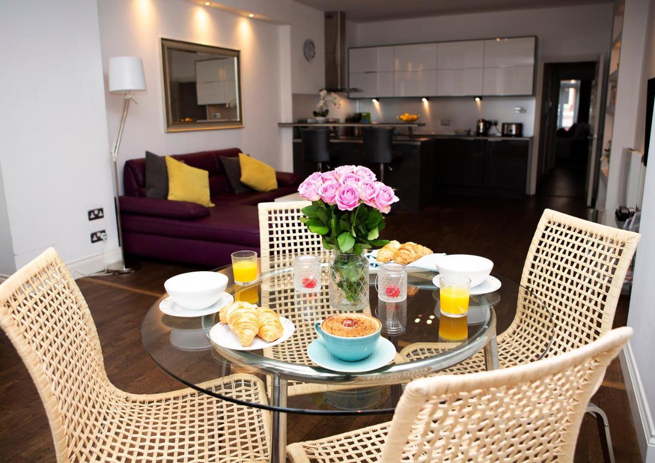 Apt 1, Trafalgar Square 1St Floor By Indigo Flats ロンドン エクステリア 写真