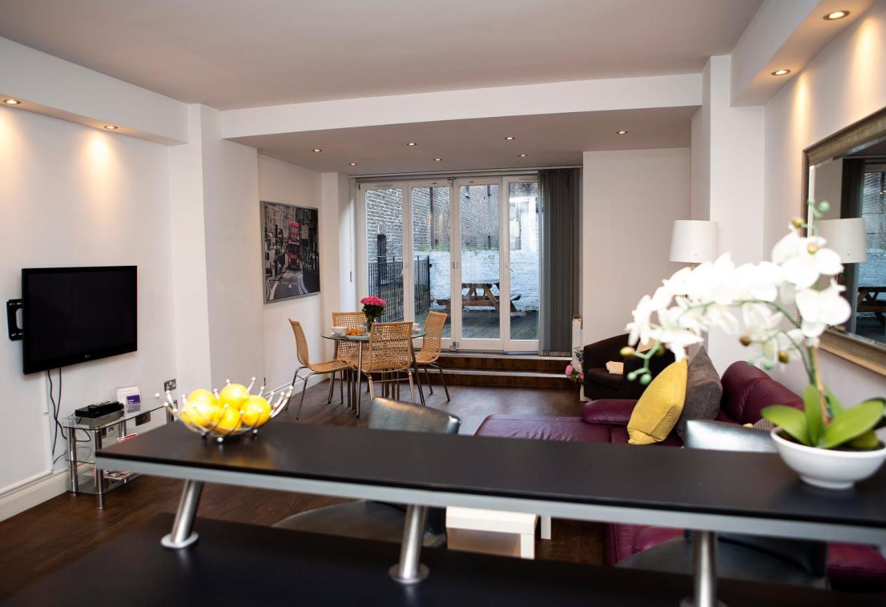 Apt 1, Trafalgar Square 1St Floor By Indigo Flats ロンドン エクステリア 写真