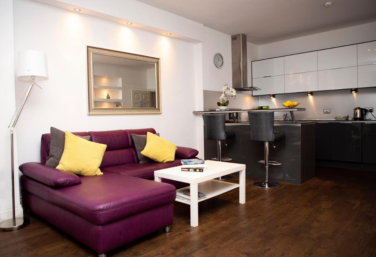 Apt 1, Trafalgar Square 1St Floor By Indigo Flats ロンドン エクステリア 写真