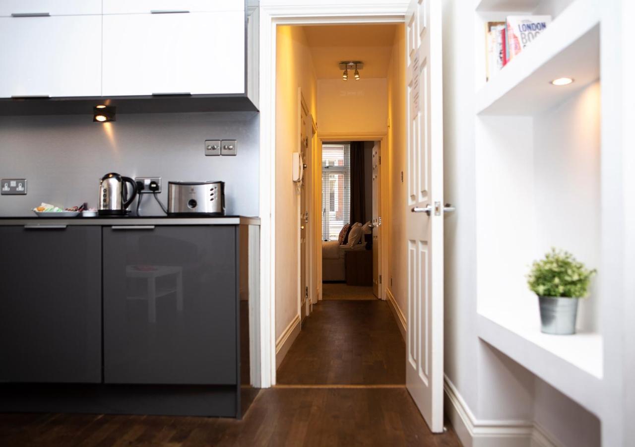 Apt 1, Trafalgar Square 1St Floor By Indigo Flats ロンドン エクステリア 写真